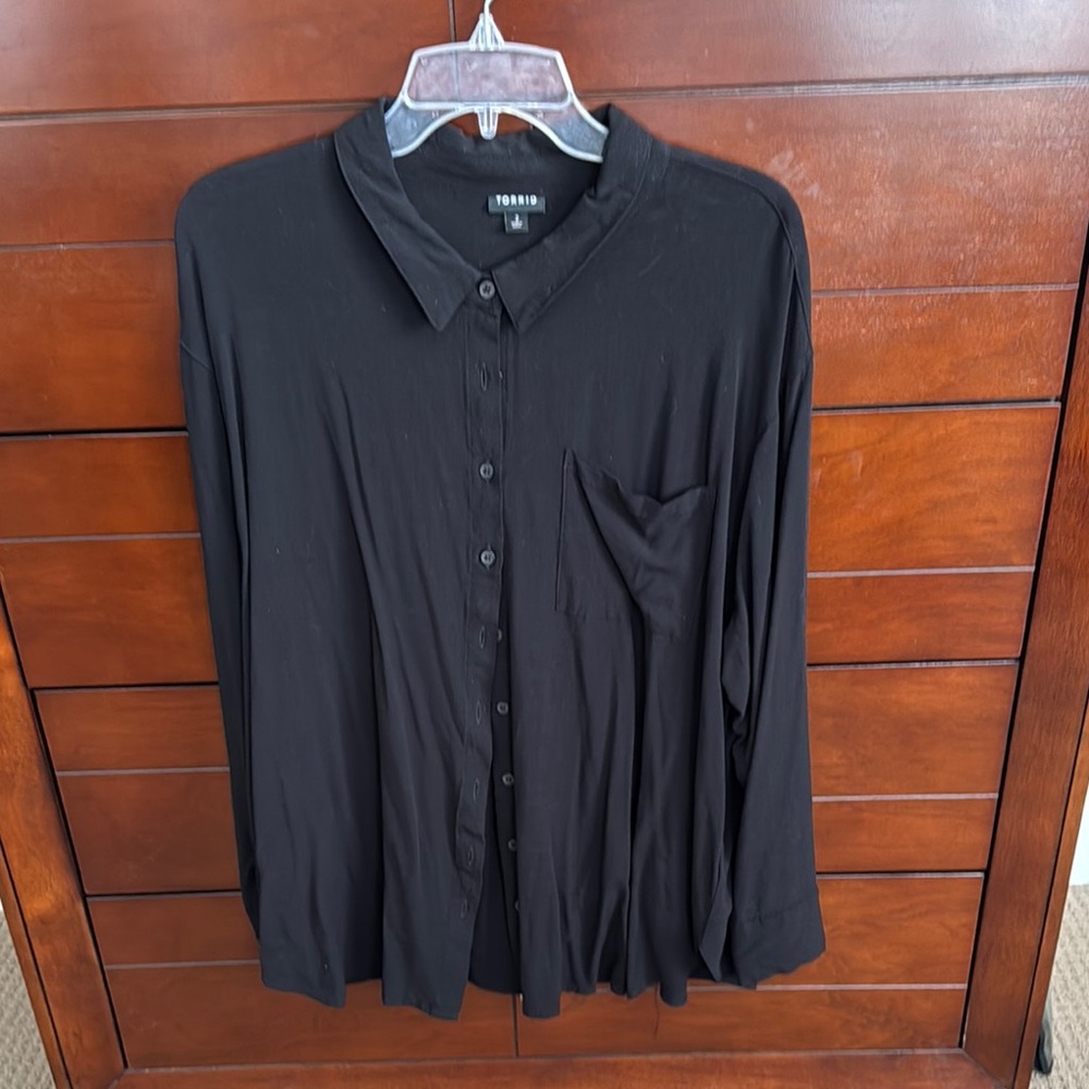 Torrid Black Women’s button down Shirt